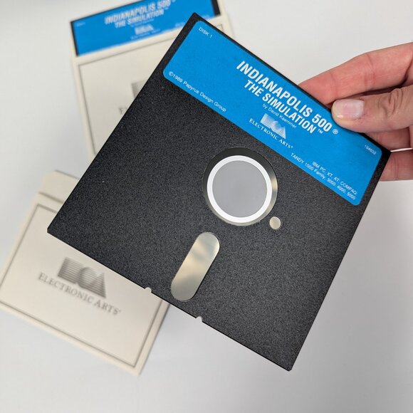 Vintage 1989 IBM Indianapolis 500 Simulator Game 5.25" Floppy Disks Untested - Picture 9 of 10